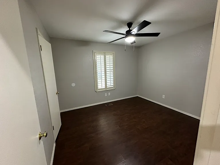 525 Ridgecrest Rd — Photo 8