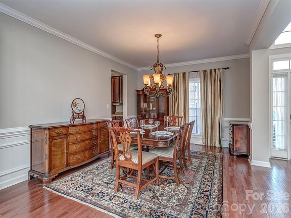 5th image of 12103 Crescent Run Ct