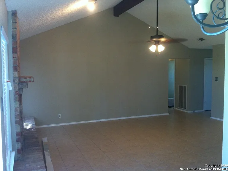 7926 Rugged Rdg — Photo 7