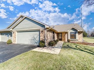 561 Raintree Pl, Englewood, OH 45322