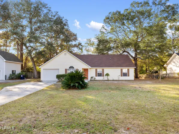 36 Le Moyne Dr, Beaufort, SC 29907