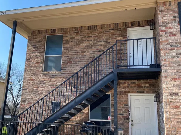 215 N Denton St APT 201, Weatherford, TX 76086