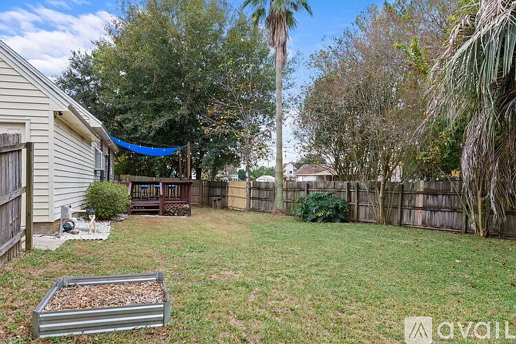 3007 Bob White Dr #1 — Photo 32