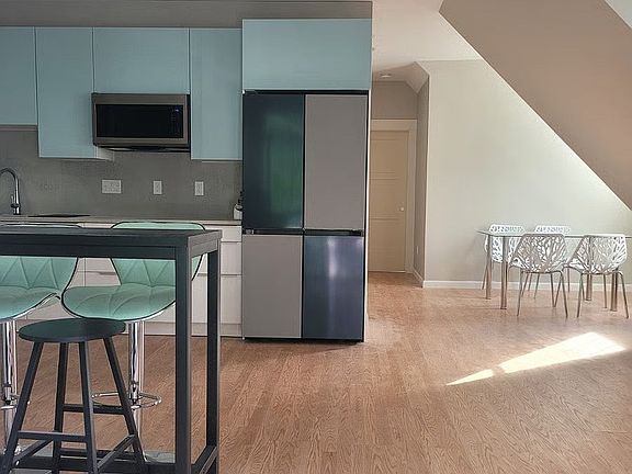 3rd image of 294 Albion Rd #1