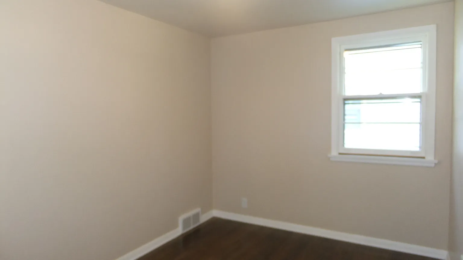 113 E Jennings Ave photo 1