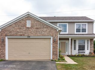 370 Foxborough Trl, Bolingbrook, IL 60440