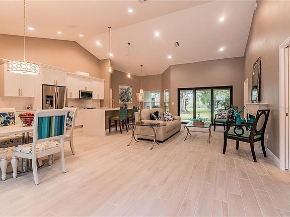 4th image of 3101 W Bermuda Dunes Dr