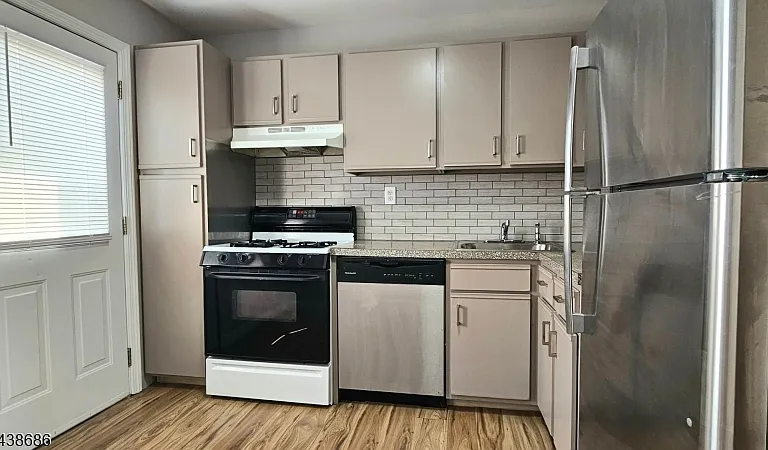 6 Dartmouth Ave #U-4B-4B — Photo 3