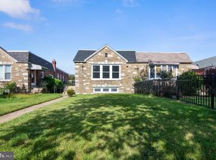 8606 Frontenac St, Philadelphia, PA 19152