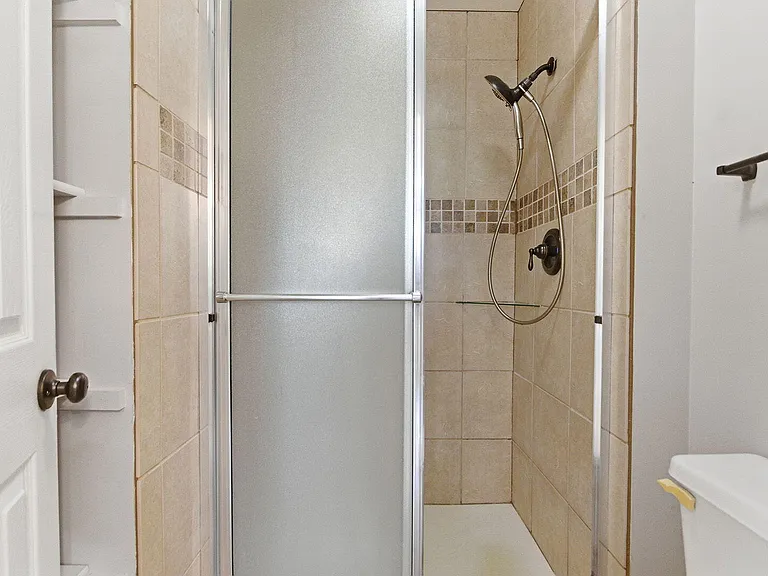 1110 Brookedale Ct — Photo 39