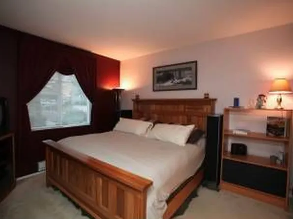 10825 SE 200th St APT B102, Kent, WA 98031