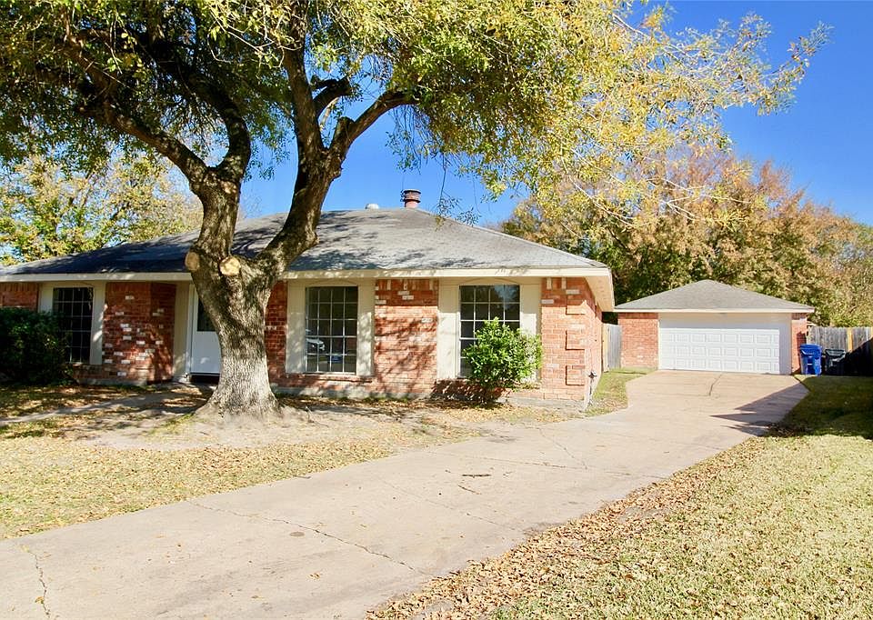 1st image of 1807 Hunters Ct