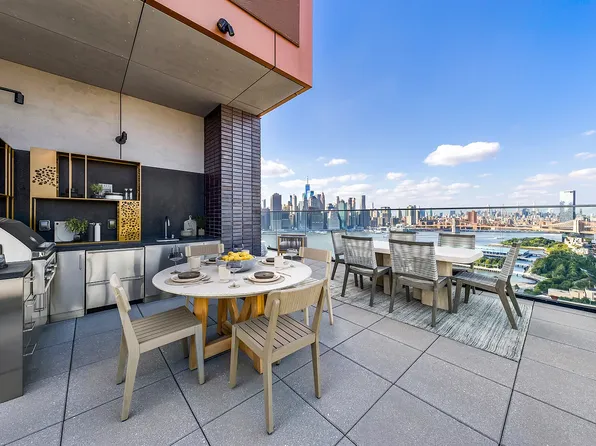50 Bridge Park Dr #1C, Brooklyn, NY 11201