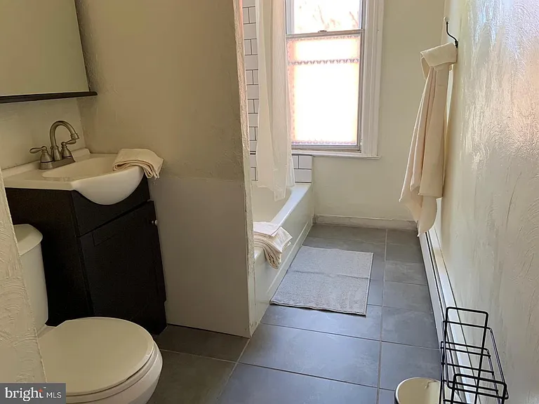 4913 Warrington Ave #2 — Photo 5