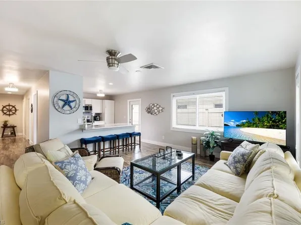 645 101st AVE N, NAPLES, FL 34108