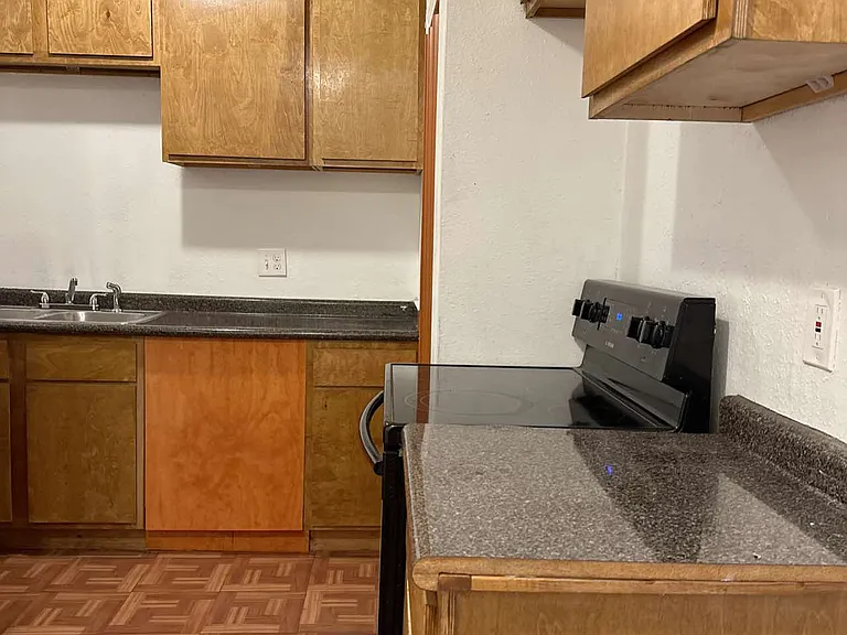 2538 Stovall Dr — Photo 7