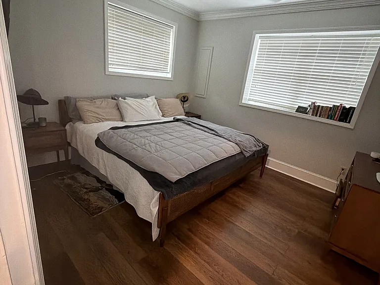 501 Devon Dr — Photo 2