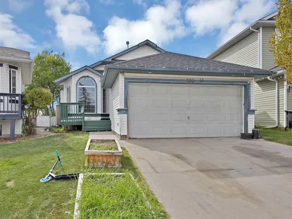 100 E San Diego Grn NE, Calgary, AB T1Y 7C5