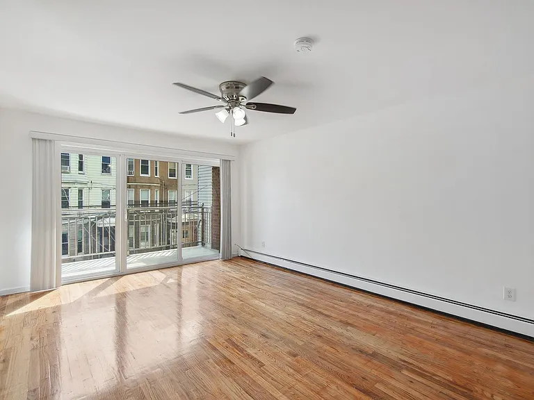 140 Hopkins Ave #3 — Photo 2
