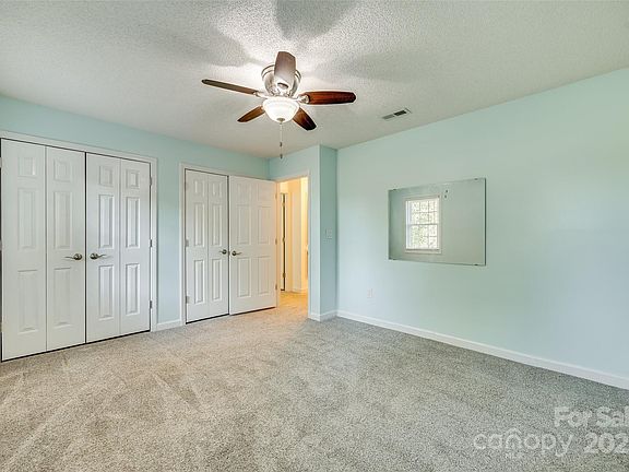 5th image of 482 Lazywood Ln