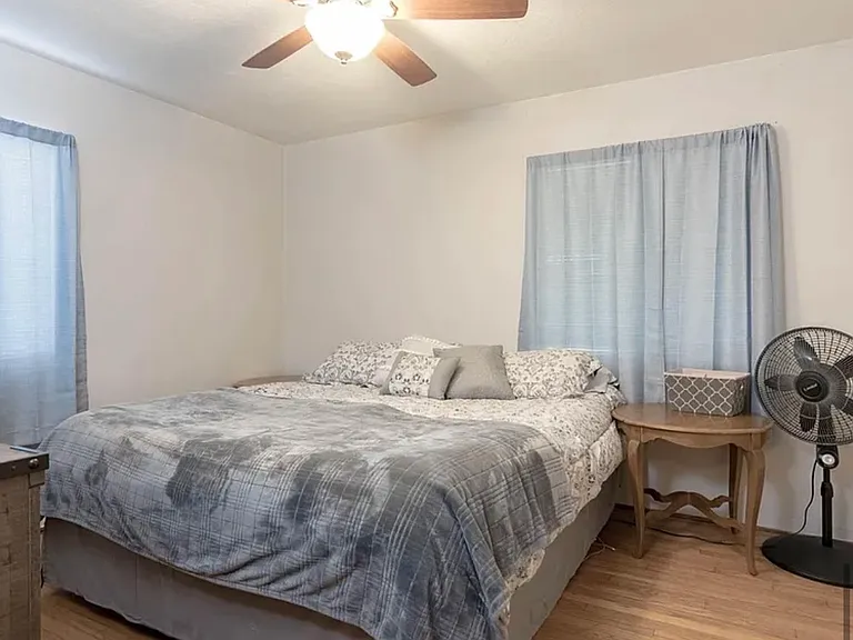 204 Oakshire Ave — Photo 12