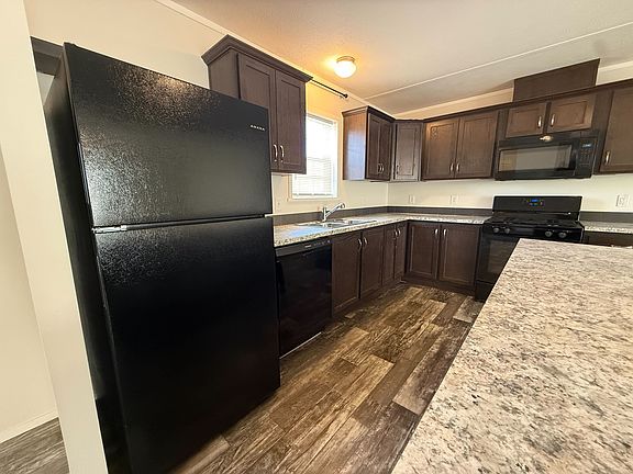 5th image of 71400 Van Dyke Rd #12