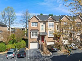 1346 Cameron View Ct, Raleigh, NC 27607