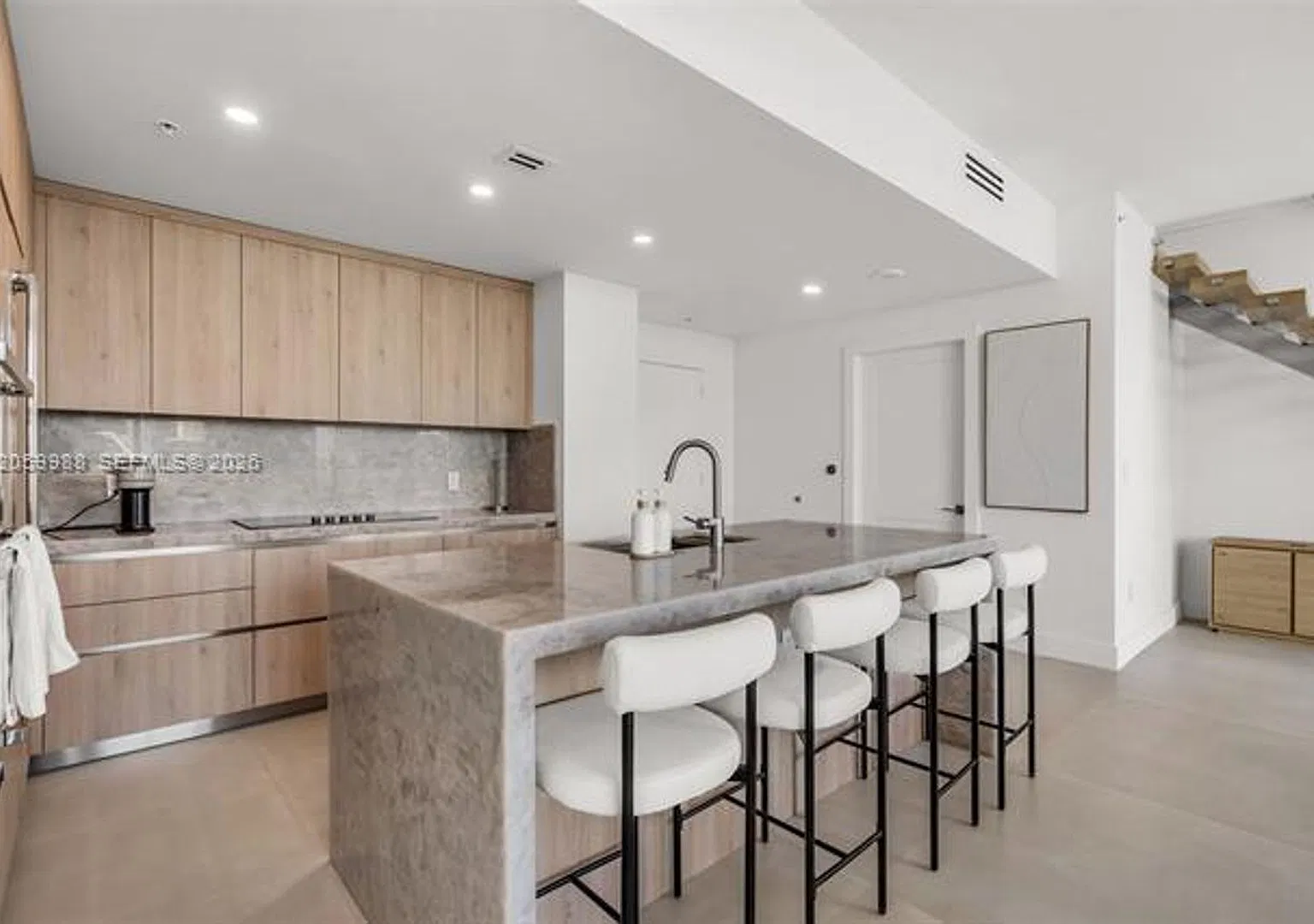 92 SW 3rd St cu-5204, Miami, FL 33130 — Photo 1