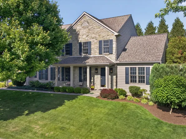 1832 Fritz Ln, Lancaster, PA 17602