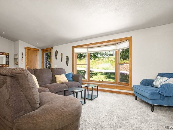 4th image of 775 Conifer Circle