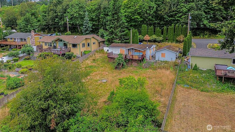 2nd image of 675 Vesper Way