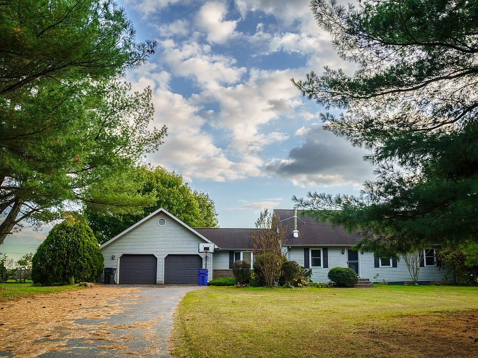 1st image of 214 Barbara Blvd