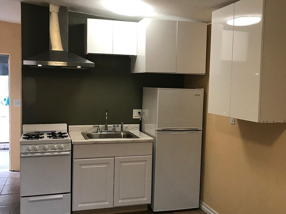2nd image of 16311 S Denver Ave #B