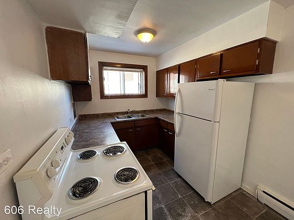 4th image of 1408 W Juneway Ter #12095842