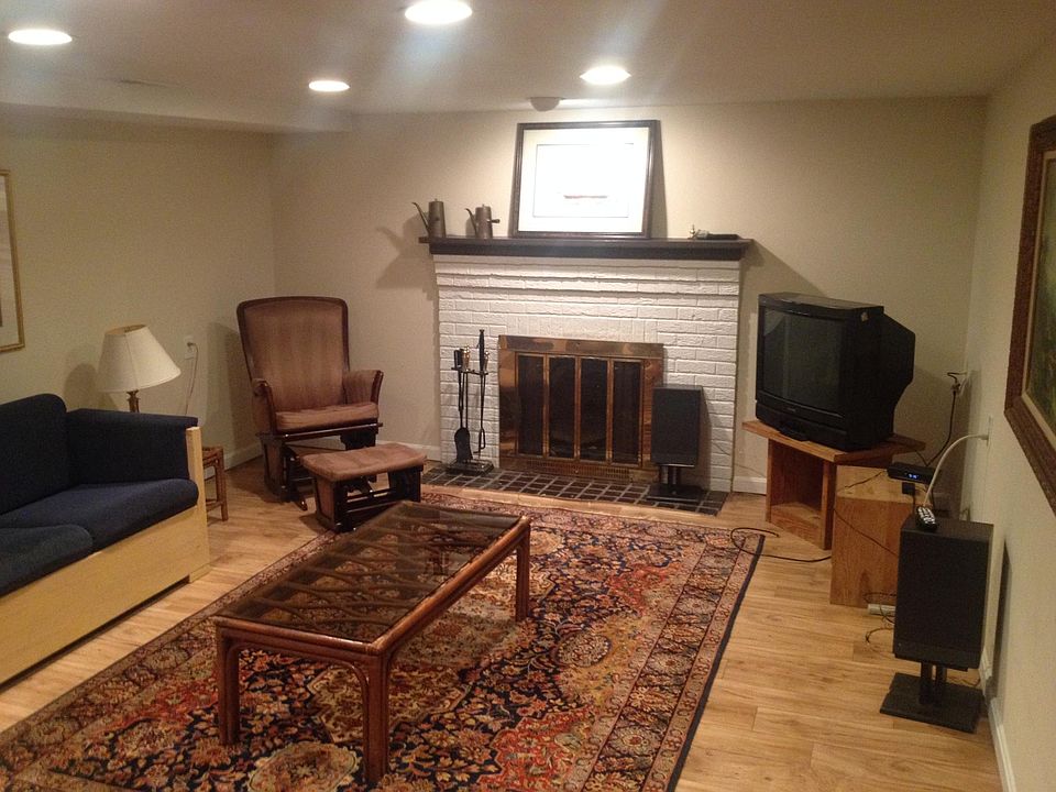 2nd image of 1215 N Nelson St #Basement