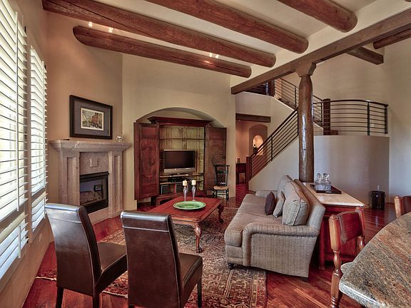 2nd image of 3005 Calle San Angel NW