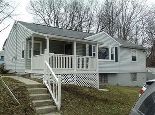 702 Locust St, New Castle, PA 16101