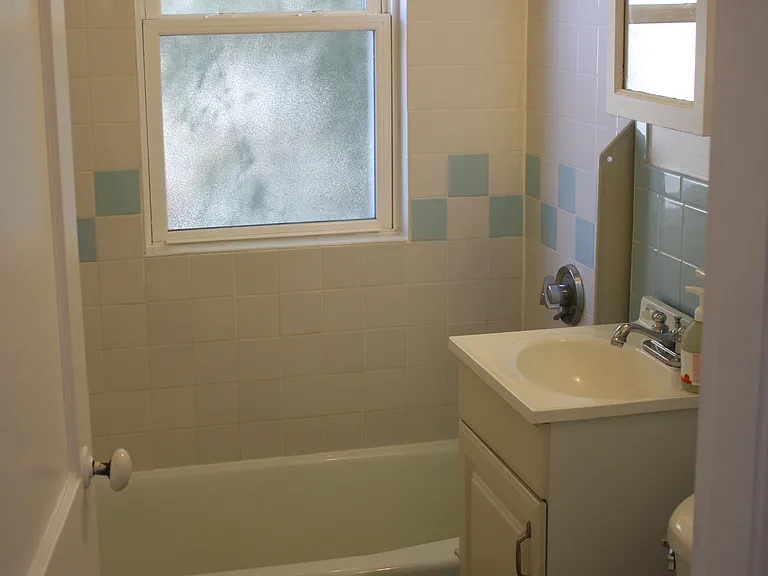 2 Hilltop Rd #2 — Photo 4