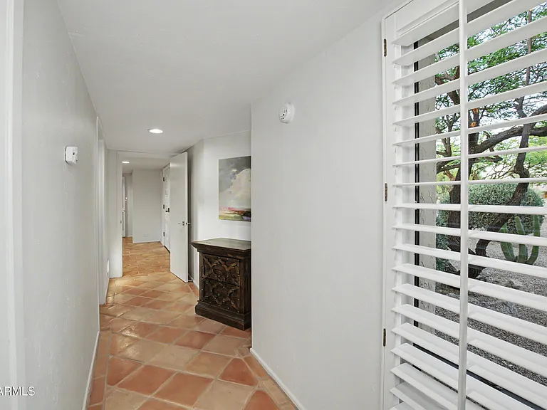 1049 N Boulder Dr — Photo 6