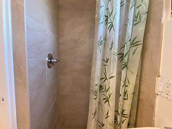 5th image of 841 2nd Ave APT 6