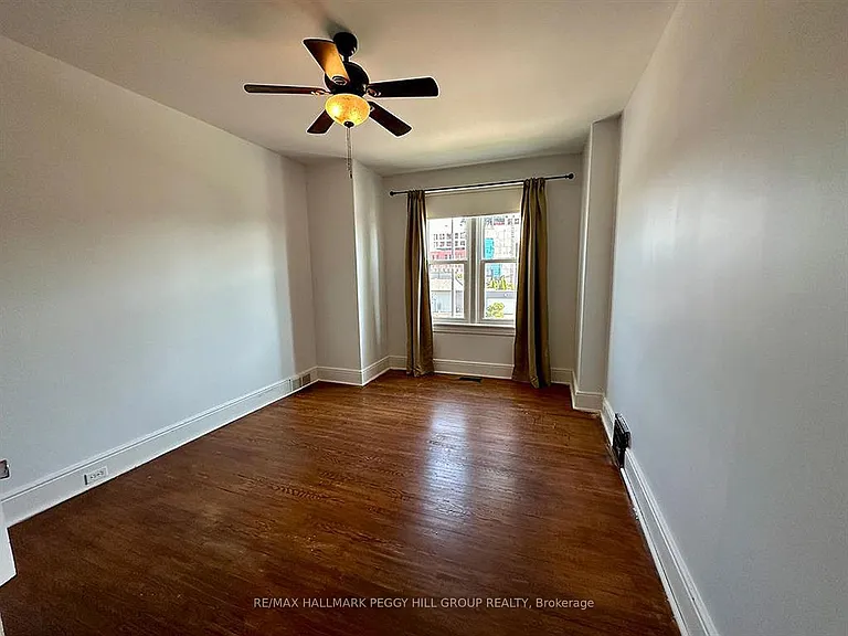 44 Toronto St #3 — Photo 6