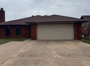 113 S Greenleaf Dr, Enid, OK 73703
