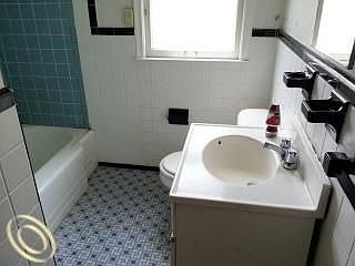 5th image of 6856 Archdale St