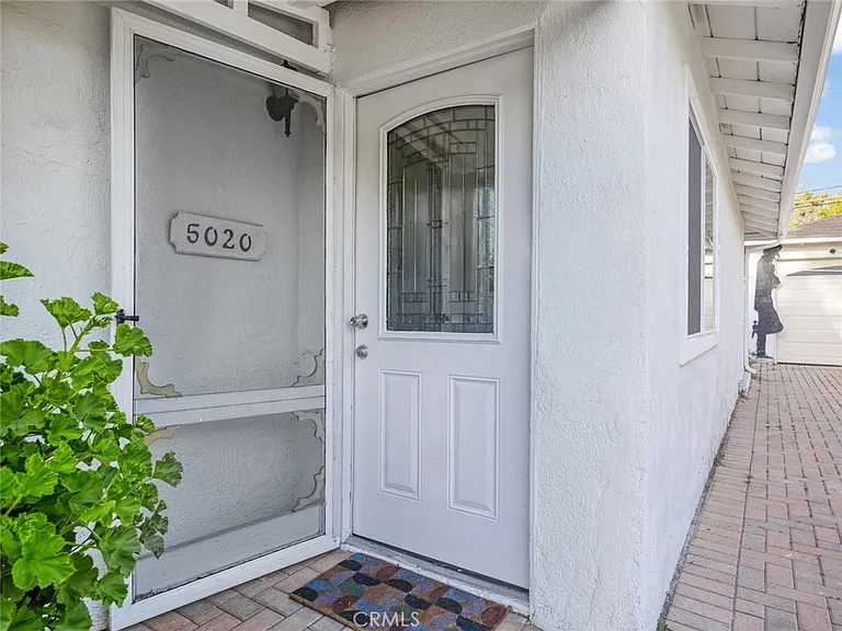 5020 Topanga Canyon Blvd — Photo 2