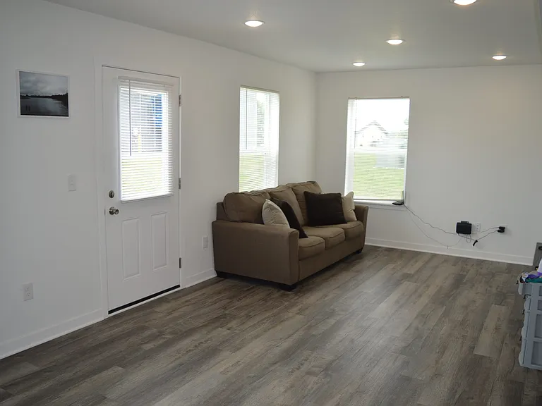 311 Alberts Dr — Photo 5