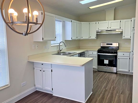 3rd image of 2 Furlong Ct Lot 37