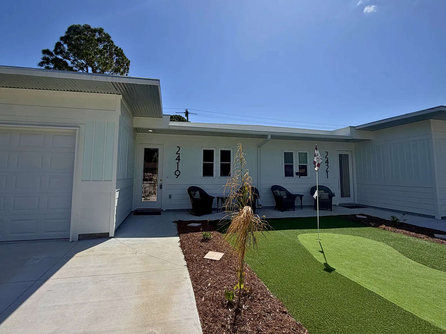 3 bed, 2.0 bath, $2,150 — Photo 2
