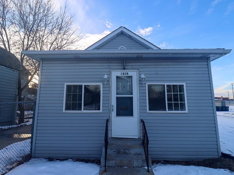 1st image of 1628 Mead STREET