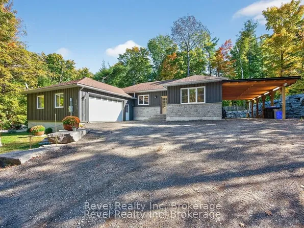 683 Lafontaine Rd W, Tiny, ON L9M 0L6