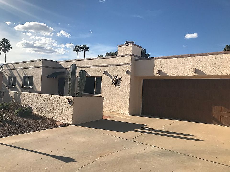 1st image of 351 E Placita Idilio